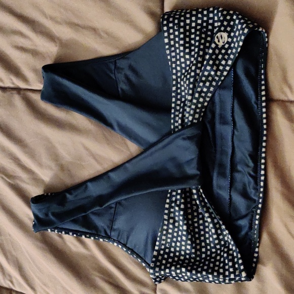 Nani Switch V Crop Swimsuit Top - Picture 2 of 5